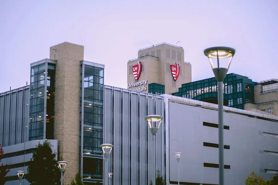 Medical logistics and delivery managed with ShuttleControl